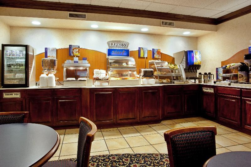 Holiday Inn Express Richmond I-64 Short Pump Area By Ihg Innsbrook Екстериор снимка